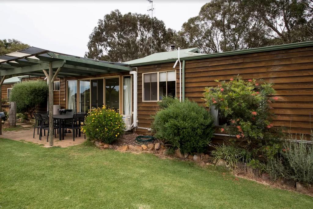 Sunflowers Animal Farm & Farmstay Margaret River Exterior photo